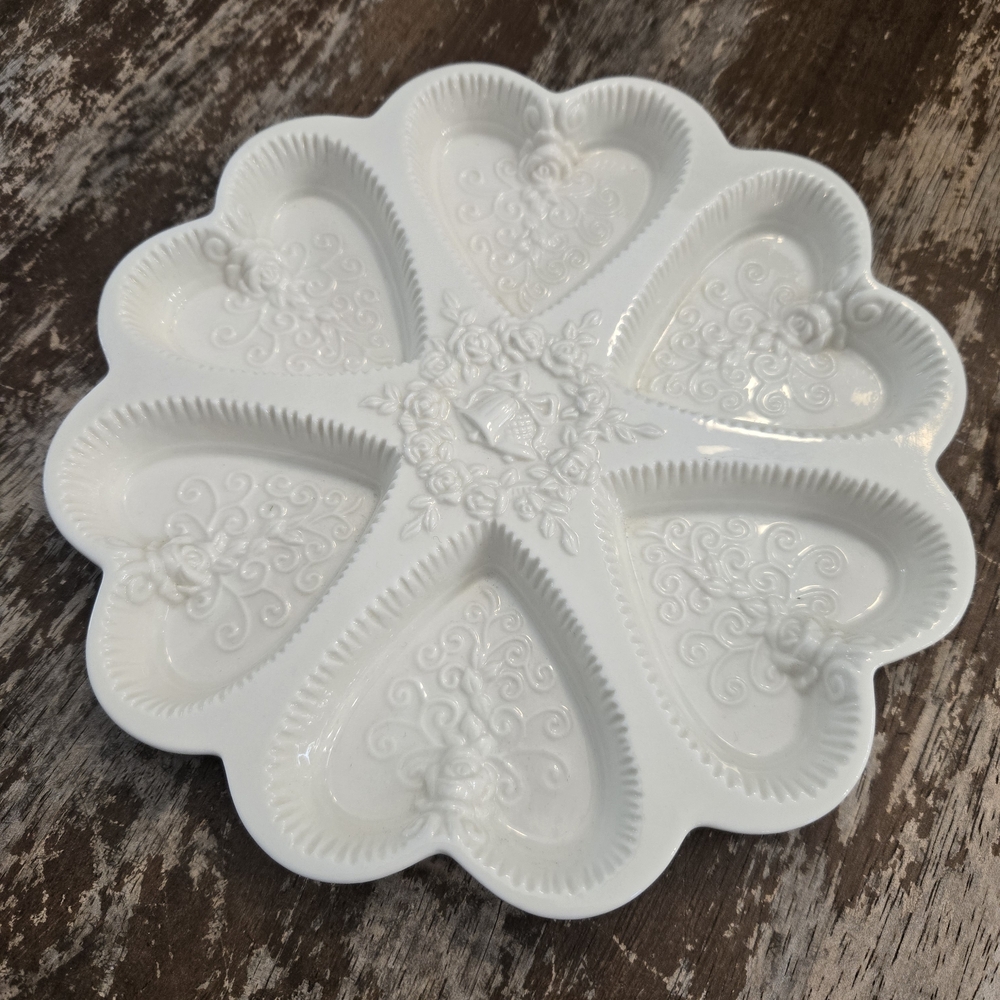 RUSS Heart-Shaped Floral Serving Dish
